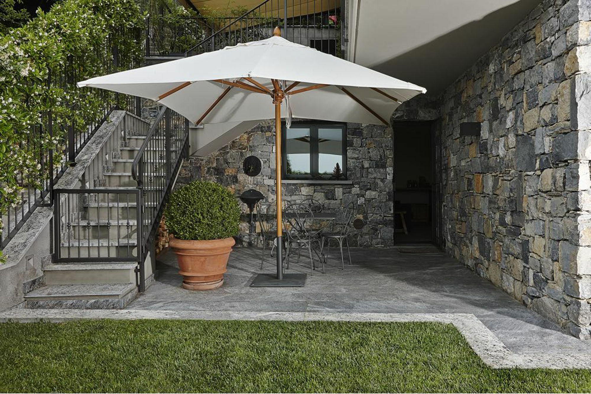 Suite & Pool-Como House-160 Mt-Private Indoor Swimming Pool, Heated All Year-Private Covered Parking-Private Garden And Terrace-Fully Equipped Kitchen מראה חיצוני תמונה